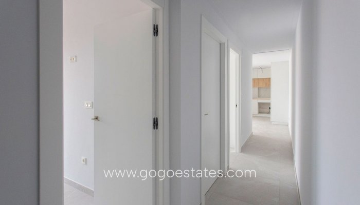 Te koop - Appartement - Appartement op de middelste verdieping - Torrevieja - Playa del Cura