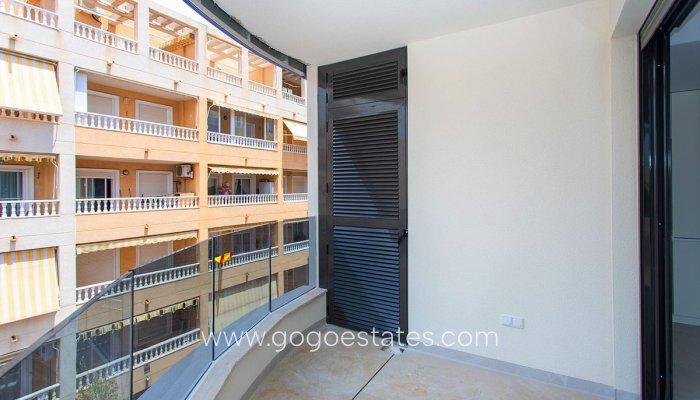 Te koop - Appartement - Appartement op de middelste verdieping - Torrevieja - Playa del Cura