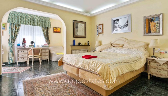 Te koop - Huis - Vrijstaande Villa - Orihuela - Cabo Roig