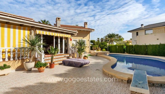 Te koop - Huis - Vrijstaande Villa - Orihuela - Cabo Roig