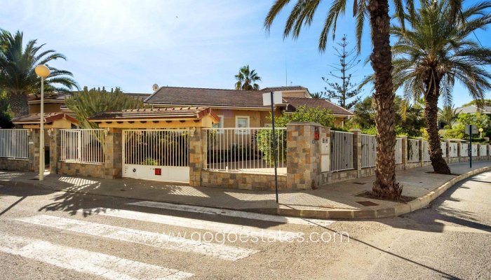 Te koop - Huis - Vrijstaande Villa - Orihuela - Cabo Roig