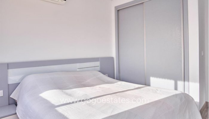 Te koop - Huis - Vrijstaande Villa - Los Montesinos - Los Montesinos Centro