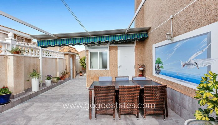 Te koop - Huis - Vrijstaande Villa - Torrevieja - Torrevieja Centro