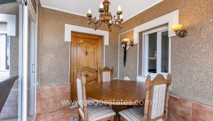 Te koop - Huis - Vrijstaande Villa - Torrevieja - Torrevieja Centro