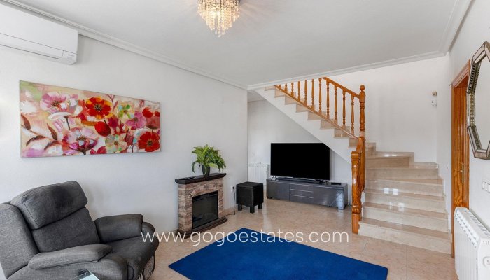 Te koop - Huis - Vrijstaande Villa - Torrevieja - Torrevieja Centro