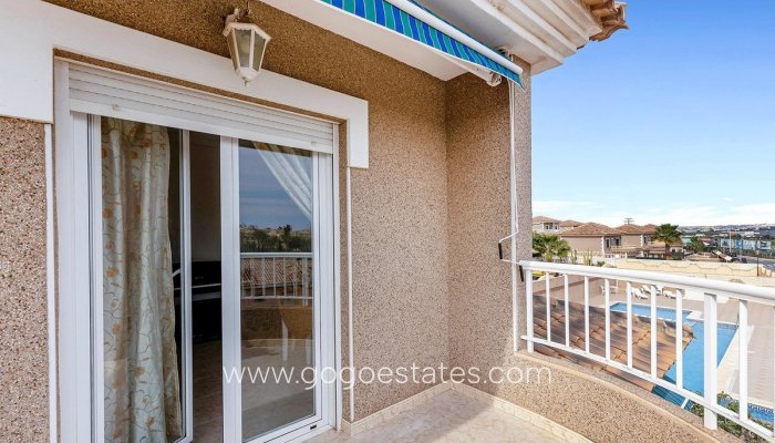 Te koop - Huis - Vrijstaande Villa - Torrevieja - Torrevieja Centro