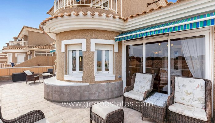 Te koop - Huis - Vrijstaande Villa - Torrevieja - Torrevieja Centro