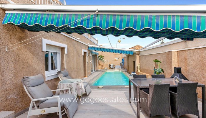 Te koop - Huis - Vrijstaande Villa - Torrevieja - Torrevieja Centro