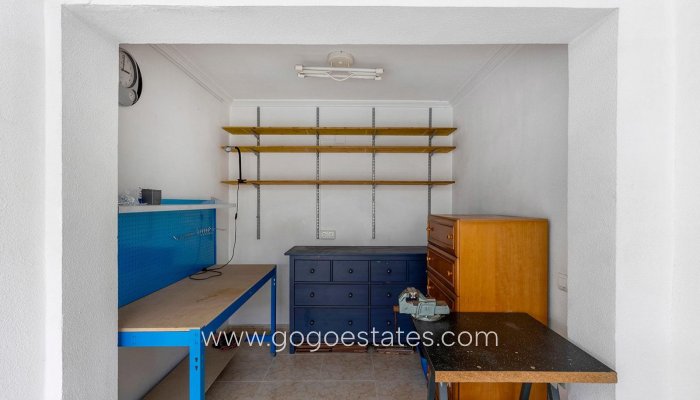 Te koop - Huis - Vrijstaande Villa - Torrevieja - Torrevieja Centro