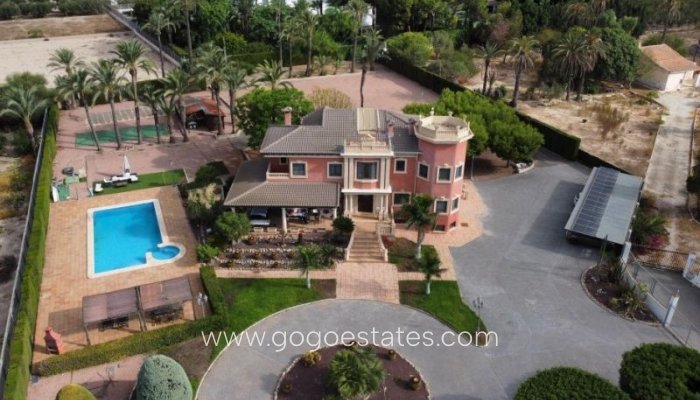 Te koop - Huis - Vrijstaande Villa - Elche - Elche Centro