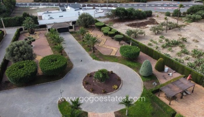 Te koop - Huis - Vrijstaande Villa - Elche - Elche Centro