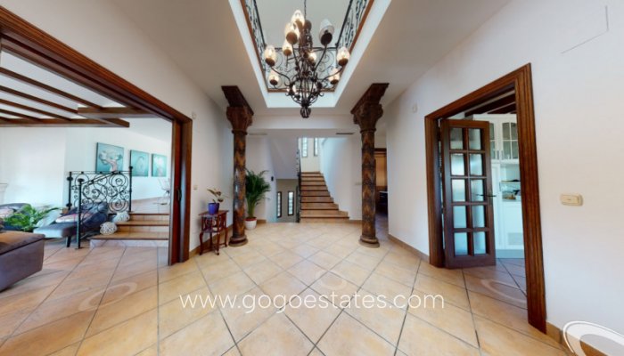 Te koop - Huis - Vrijstaande Villa - Elche - Elche Centro