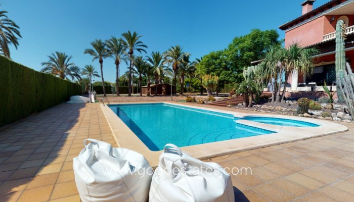 Te koop - Huis - Vrijstaande Villa - Elche - Elche Centro