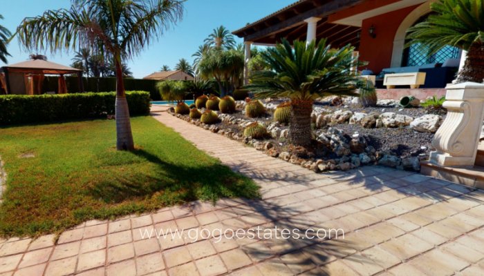 Te koop - Huis - Vrijstaande Villa - Elche - Elche Centro