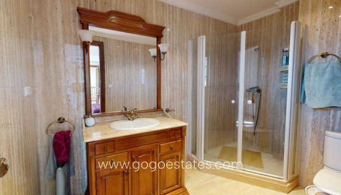 Te koop - Huis - Vrijstaande Villa - Elche - Elche Centro