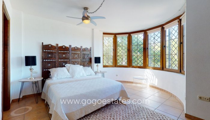 Te koop - Huis - Vrijstaande Villa - Elche - Elche Centro