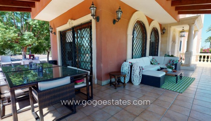 Te koop - Huis - Vrijstaande Villa - Elche - Elche Centro