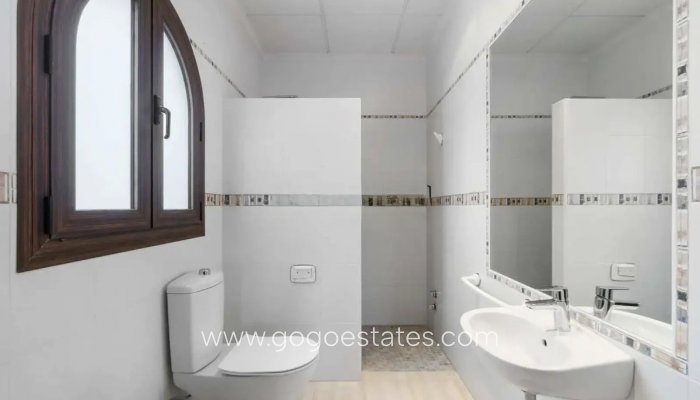 Te koop - Huis - Vrijstaande Villa - Orihuela - La Zenia