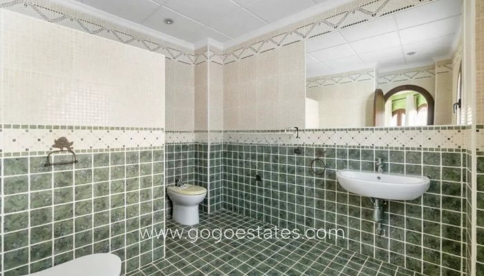 Te koop - Huis - Vrijstaande Villa - Orihuela - La Zenia