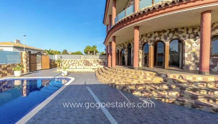 Te koop - Huis - Vrijstaande Villa - Orihuela - La Zenia