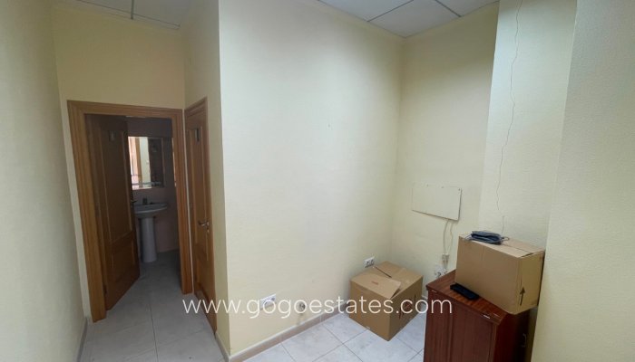 Te koop - Commercieel - Gebouw - Guardamar del Segura - Guardamar del Segura Centro