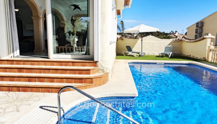 Te koop - Huis - Vrijstaande Villa - Calpe - Calpe Centro