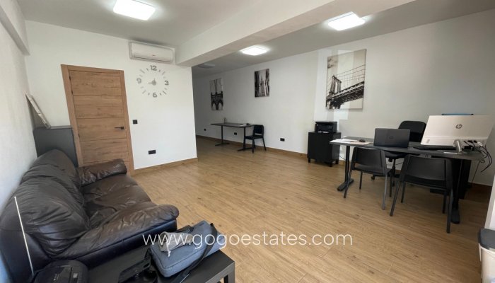 Te koop - Commercieel - Overig - Guardamar del Segura - Guardamar del Segura Centro