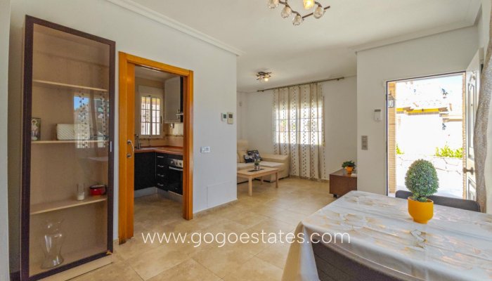 Te koop - Huis - Vrijstaande Villa - Torrevieja - La Mata