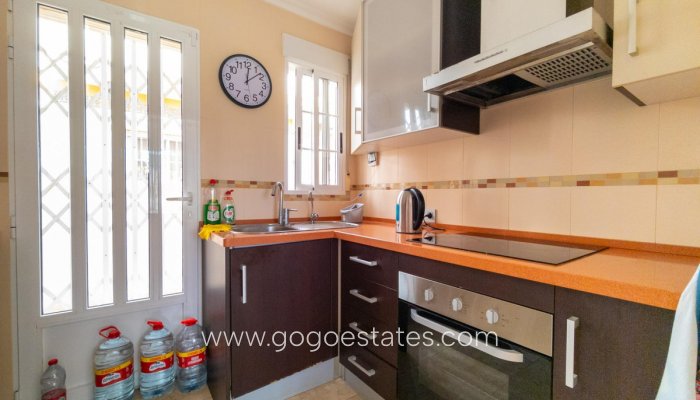 Te koop - Huis - Vrijstaande Villa - Torrevieja - La Mata