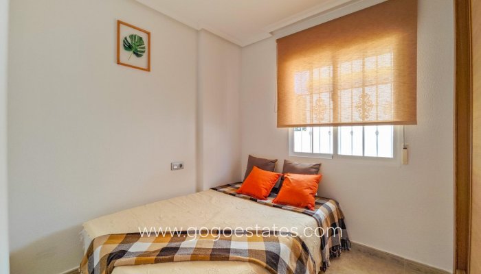 Te koop - Huis - Vrijstaande Villa - Torrevieja - La Mata