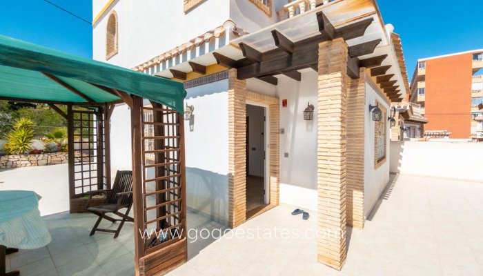 Te koop - Huis - Vrijstaande Villa - Torrevieja - La Mata