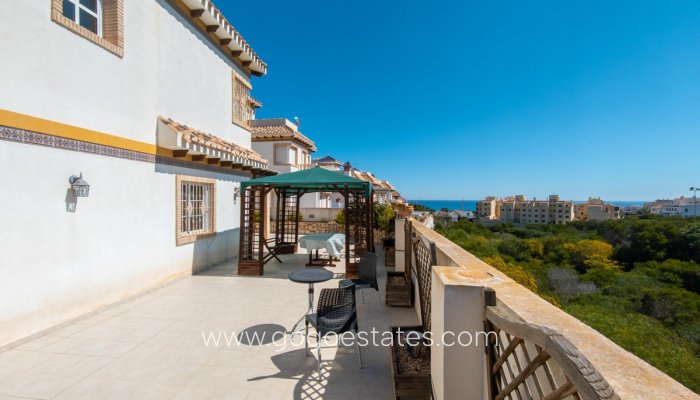 Te koop - Huis - Vrijstaande Villa - Torrevieja - La Mata