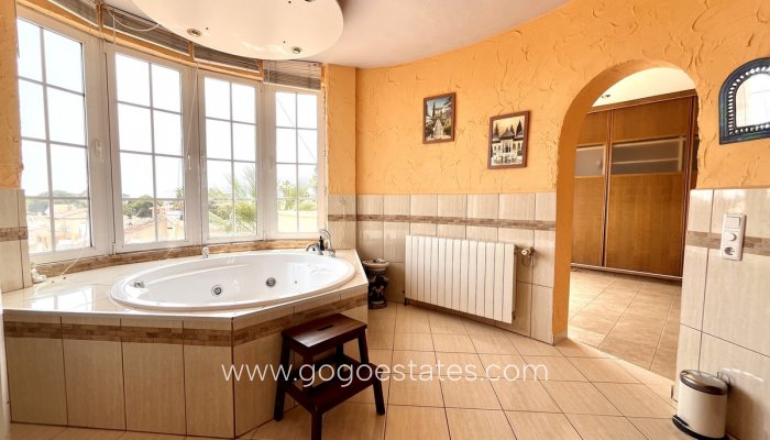 Revente - Maison - Villa Individuelle - Orihuela - La Zenia