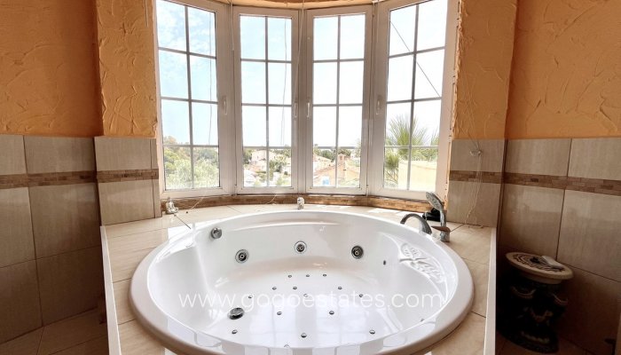 Revente - Maison - Villa Individuelle - Orihuela - La Zenia