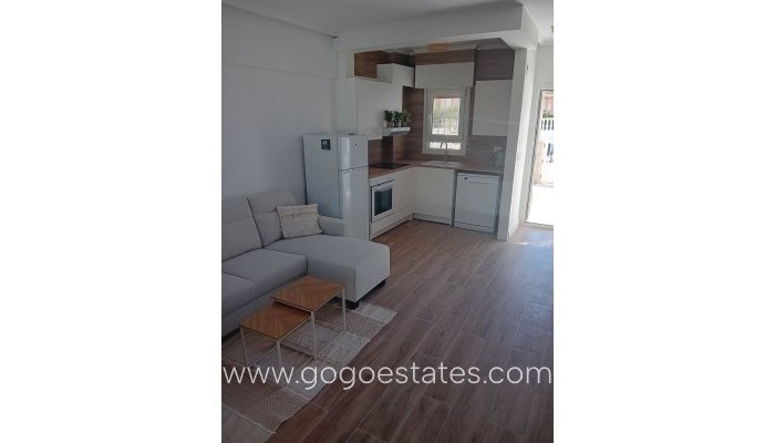 Te koop - Huis - Stadswoning - Torrevieja - La Mata