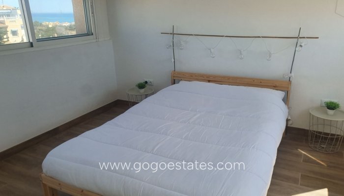 Te koop - Huis - Stadswoning - Torrevieja - La Mata