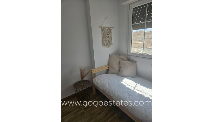 Te koop - Huis - Stadswoning - Torrevieja - La Mata