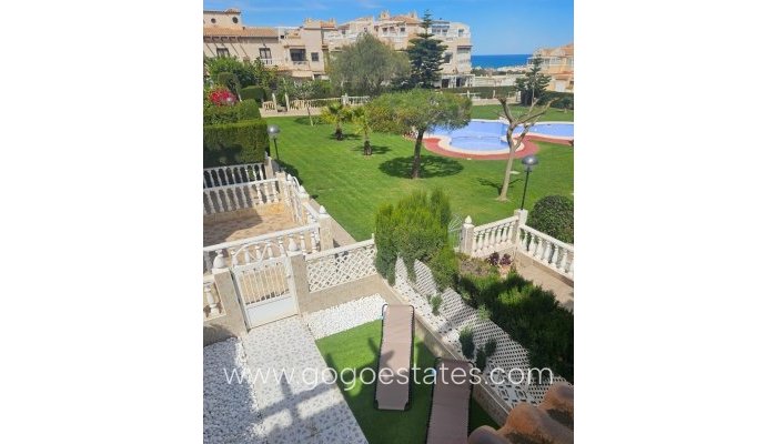 Te koop - Huis - Stadswoning - Torrevieja - La Mata