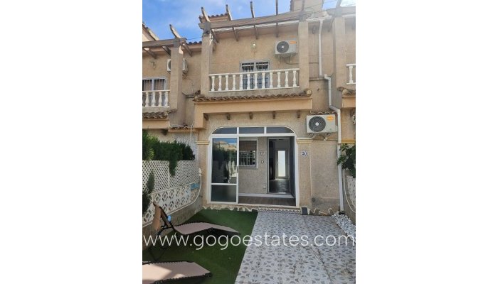 Te koop - Huis - Stadswoning - Torrevieja - La Mata