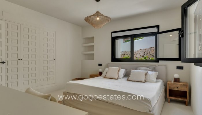 Te koop - Huis - Vrijstaande Villa - Benissa - Benissa Centro