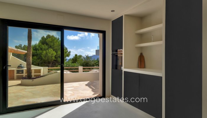 Te koop - Huis - Vrijstaande Villa - Benissa - Benissa Centro