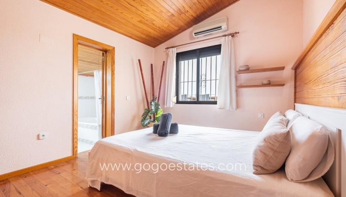 Te koop - Huis - Vrijstaande Villa - Polop - Polop Centro