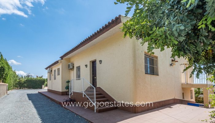 Te koop - Huis - Vrijstaande Villa - Polop - Polop Centro