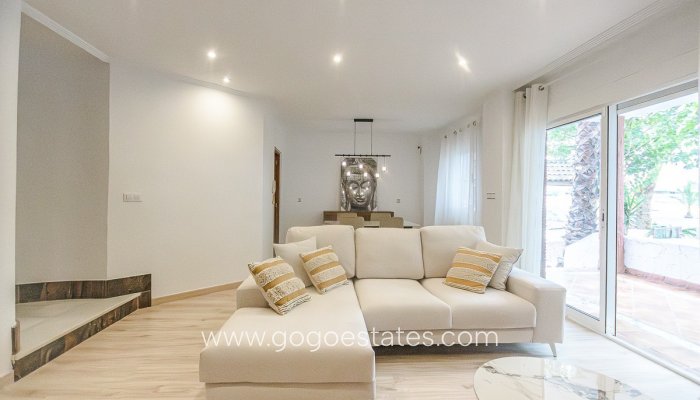 Te koop - Huis - Finca - Cortijo - Orihuela - Orihuela Centro