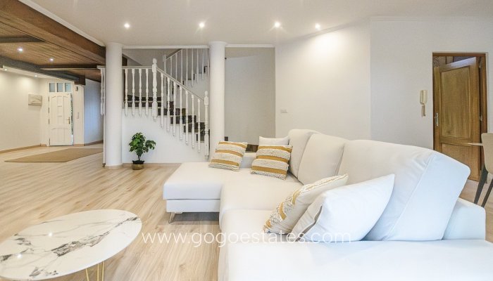 Te koop - Huis - Finca - Cortijo - Orihuela - Orihuela Centro