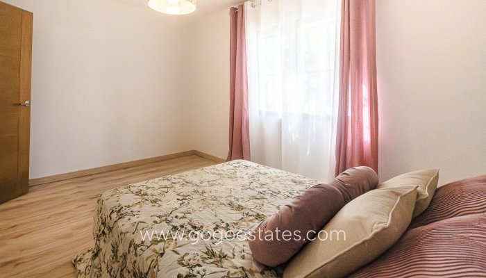 Te koop - Huis - Finca - Cortijo - Orihuela - Orihuela Centro