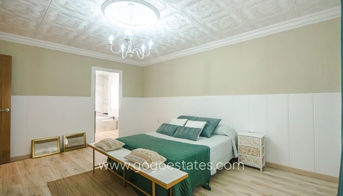 Te koop - Huis - Finca - Cortijo - Orihuela - Orihuela Centro