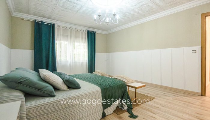 Te koop - Huis - Finca - Cortijo - Orihuela - Orihuela Centro