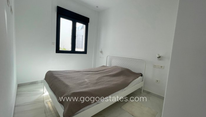 Te koop - Huis - Vrijstaande Villa - Benijofar