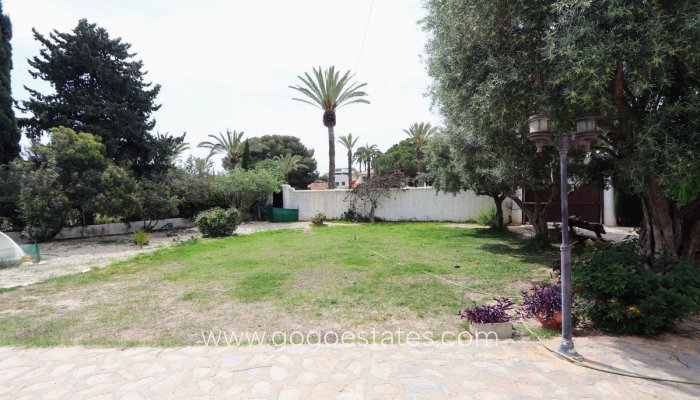 Te koop - Huis - Vrijstaande Villa - Orihuela - Cabo Roig